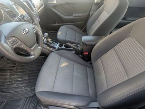 Used 2018 Kia Forte LX w/ LX Popular Package image 15