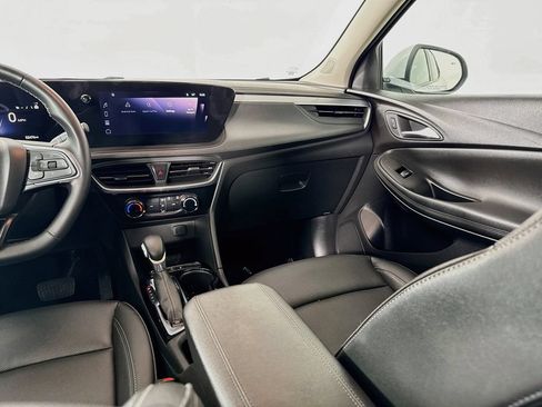 Certified 2024 Buick Encore GX Sport Touring FWD image 25