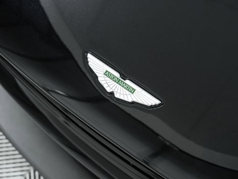 Used 2019 Aston Martin DB11 Coupe RWD image 41
