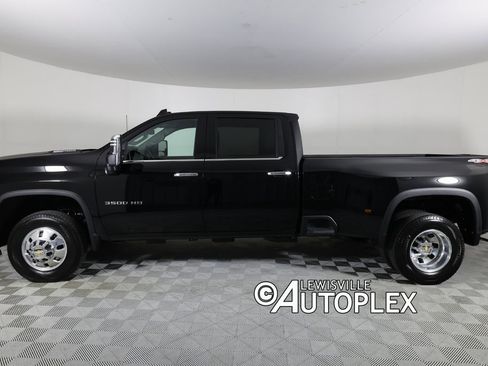Used 2025 Chevrolet Silverado 3500 LTZ image 10
