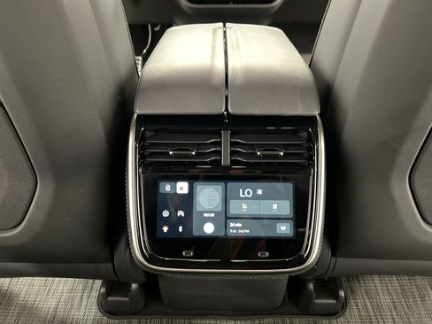 Used 2023 Rivian R1S Adventure AWD/4WD image 30