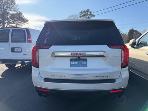 Certified 2022 GMC Yukon XL Denali image 5