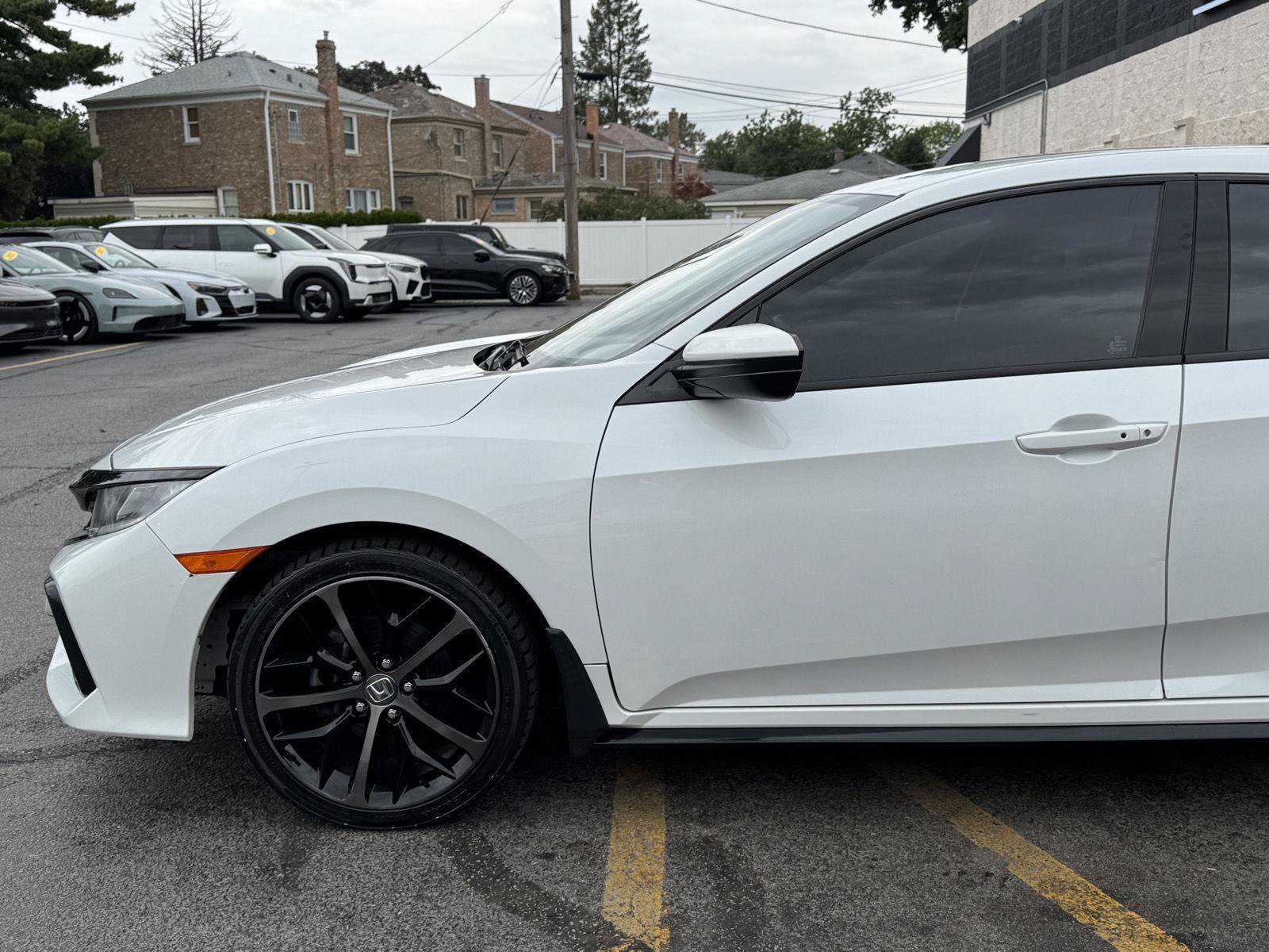 Used 2021 Honda Civic Sport image 2