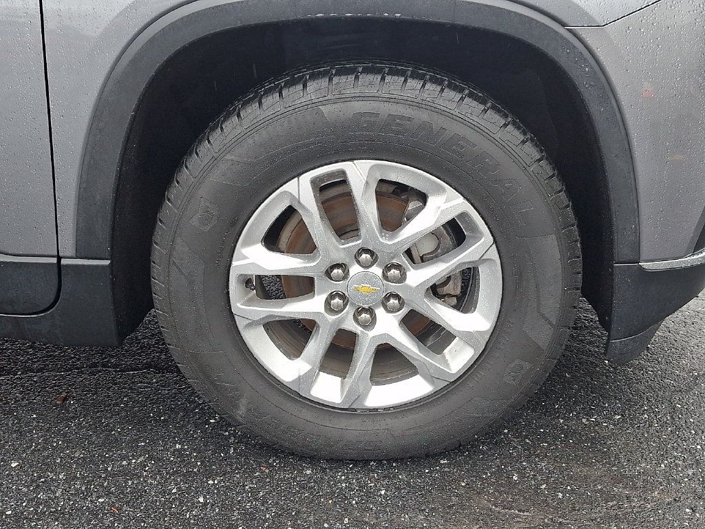 Used 2020 Chevrolet Traverse LT w/ LPO, Floor Liner Package AWD/4WD image 8