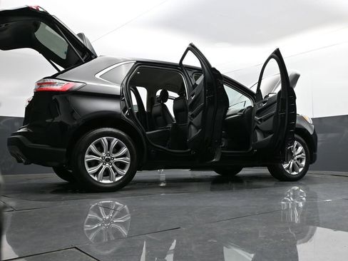 Used 2024 Ford Edge Titanium image 33