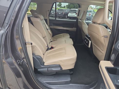 Used 2024 Ford Expedition Max Limited RWD image 27