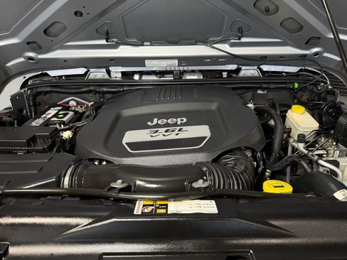 Used 2013 Jeep Wrangler Unlimited Sport AWD/4WD image 21