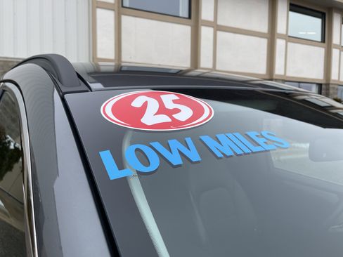 Used 2025 Ford Escape Platinum image 28