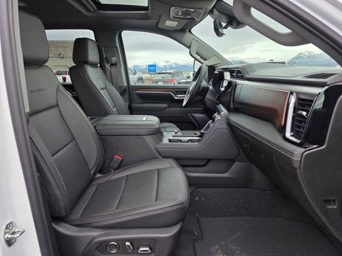 New 2026 GMC Sierra 2500 Denali w/ Technology Package AWD/4WD image 10