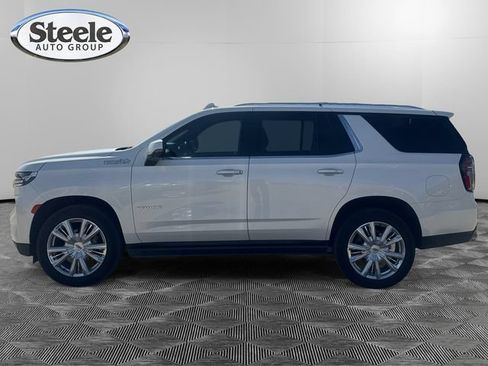 Used 2023 Chevrolet Tahoe High Country AWD/4WD image 2