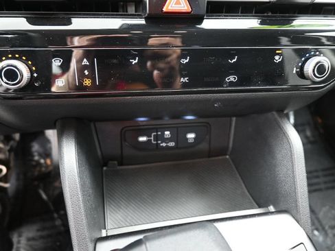 Used 2026 Kia Sportage LX FWD image 32