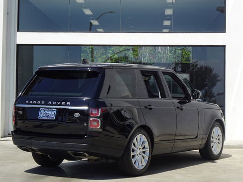 Used 2020 Land Rover Range Rover HSE image 7