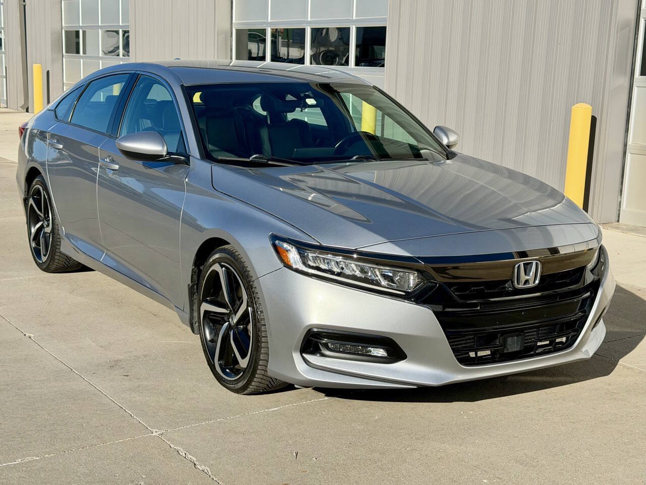 Used 2020 Honda Accord Sport image 8