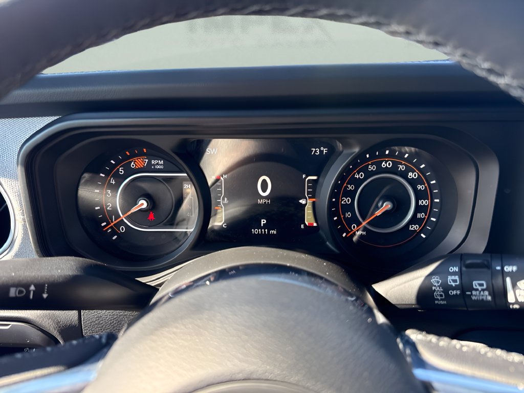 Used 2026 Jeep Wrangler Unlimited Sahara AWD/4WD image 25