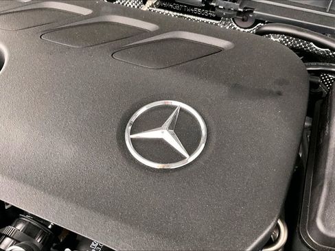 New 2026 Mercedes-Benz GLB 250 image 17
