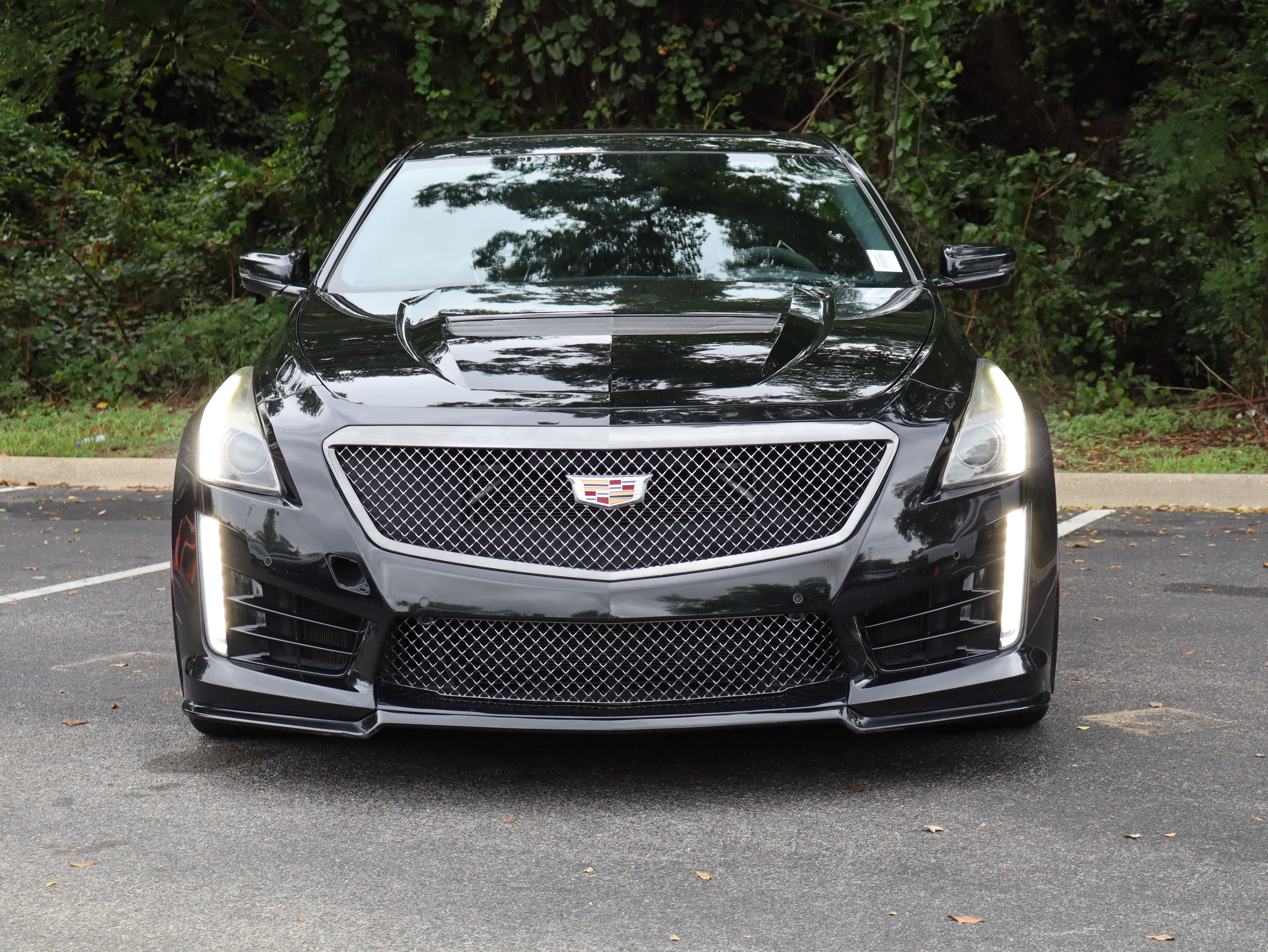 Used 2018 Cadillac CTS V w/ Carbon Fiber Package RWD image 10