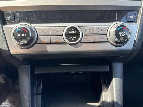 Used 2017 Subaru Outback 2.5i Limited image 27