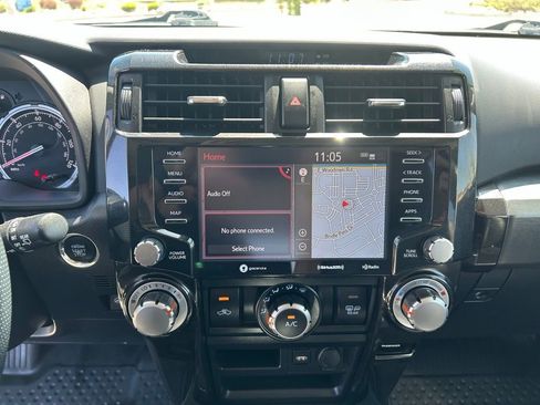 Used 2023 Toyota 4Runner TRD Off-Road Premium w/ Off Road Premium Plus Package AWD/4WD image 21