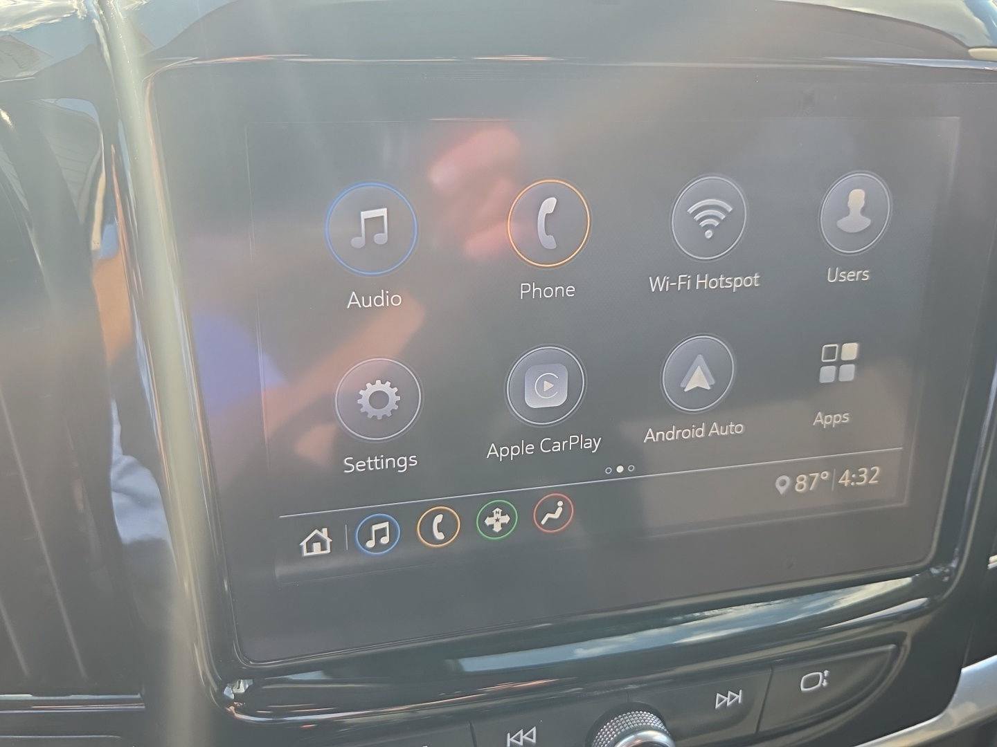 Used 2020 Chevrolet Traverse LT FWD image 15