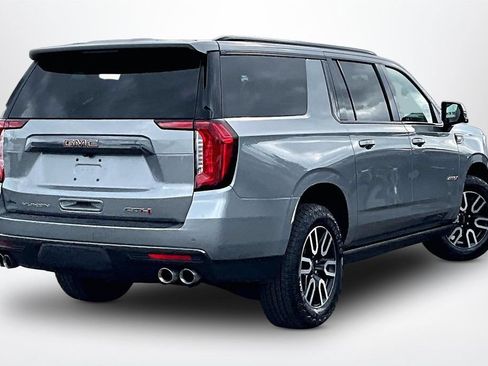 Used 2023 GMC Yukon XL AT4 w/ AT4 Premium Package AWD/4WD image 6