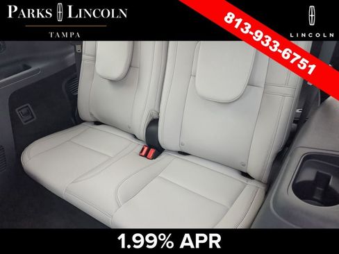 Certified 2025 Lincoln Aviator Reserve RWD image 16