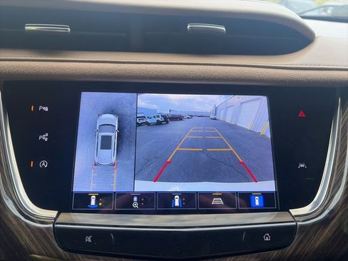 Used 2022 Cadillac XT6 Premium Luxury w/ Platinum Package image 20