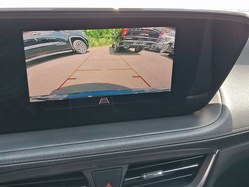 Certified 2024 Buick Encore GX Sport Touring w/ Comfort Package FWD image 17