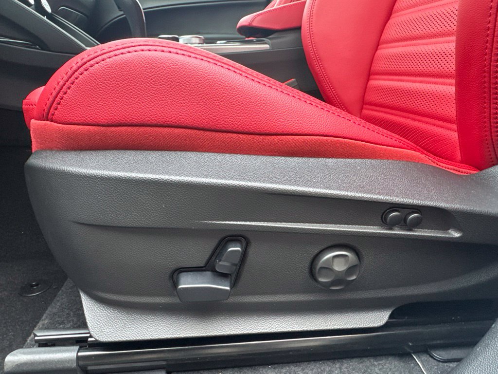 New 2026 Alfa Romeo Stelvio Sprint AWD/4WD image 30