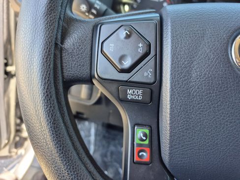 Used 2020 Toyota Tacoma SR w/ SR Convenience Package RWD image 26