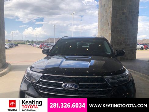 Used 2022 Ford Explorer XLT w/ Equipment Group 202A RWD image 7