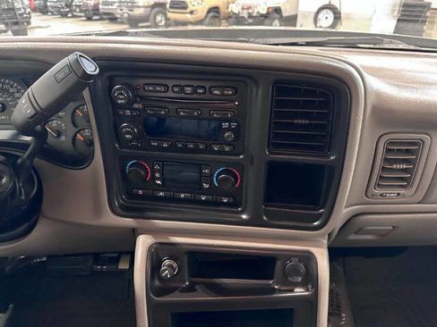 Used 2007 Chevrolet Silverado 2500 LT w/ Heavy-Duty Power Package image 20