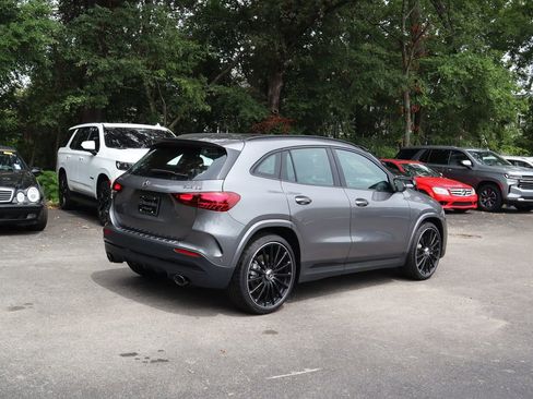 New 2026 Mercedes-Benz GLA 35 AMG 4MATIC image 3