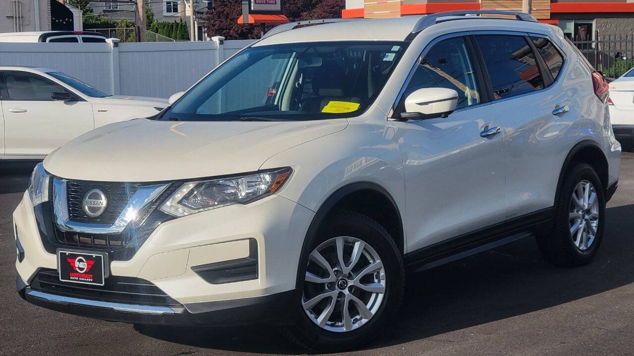 Used 2018 Nissan Rogue SV w/ Premium Package AWD/4WD image 2