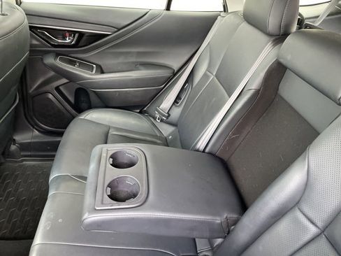 Used 2022 Subaru Outback Limited image 32