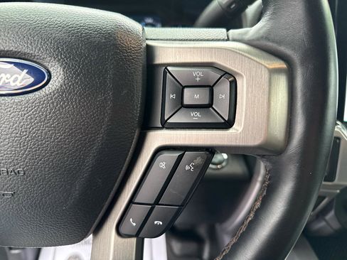 Used 2022 Ford F350 Platinum w/ FX4 Off-Road Package image 17