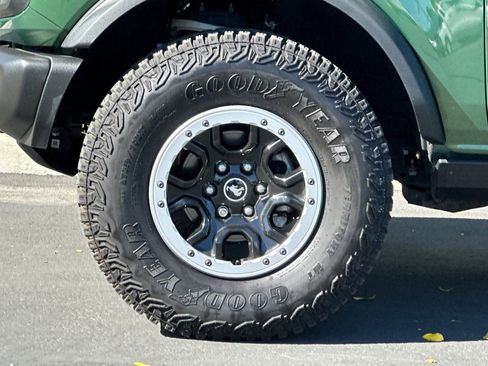 Used 2023 Ford Bronco Black Diamond w/ Sasquatch Package image 26