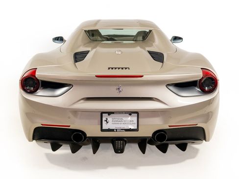 Used 2018 Ferrari 488 Spider image 7