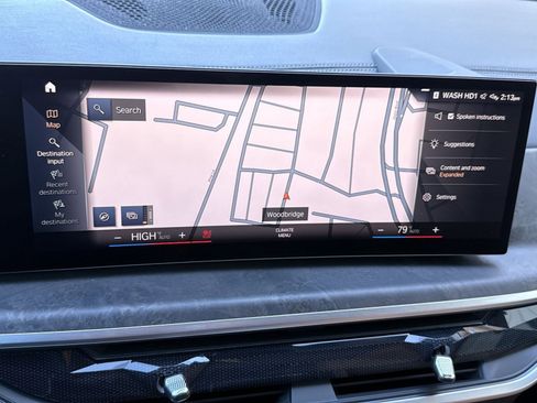 Used 2023 BMW X7 xDrive40i w/ Premium Package image 19