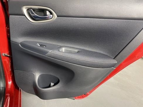 Used 2014 Nissan Sentra S image 28