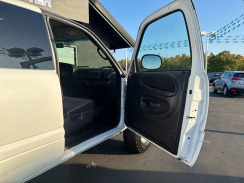 Used 2001 Dodge Ram 2500 Truck 4x4 Quad Cab image 11