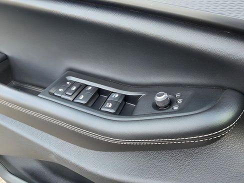 Used 2024 Jeep Grand Cherokee Altitude image 24