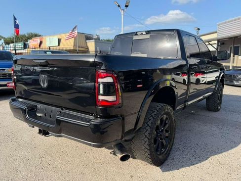 Used 2022 RAM 2500 Laramie w/ Night Edition AWD/4WD image 4