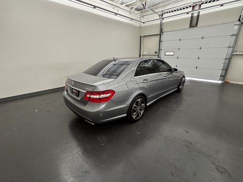 Used 2012 Mercedes-Benz E 350 4MATIC Sedan image 9