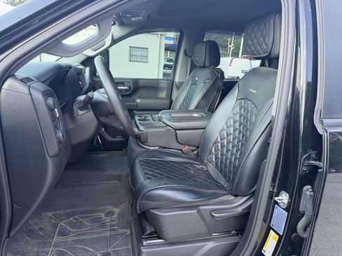 Used 2021 Chevrolet Silverado 2500 Custom w/ LPO, Dark Essentials Package AWD/4WD image 11