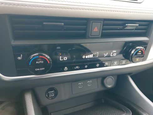 New 2026 Nissan Rogue SV w/ SV Premium Package image 20