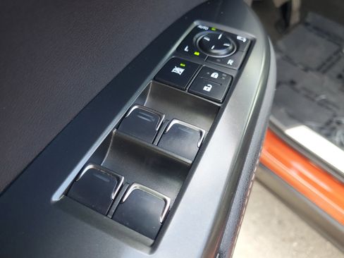 Used 2024 Lexus NX 250 FWD w/ Towing Package (2000 Lbs) image 19