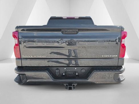 Used 2023 Chevrolet Silverado 1500 Custom AWD/4WD image 6