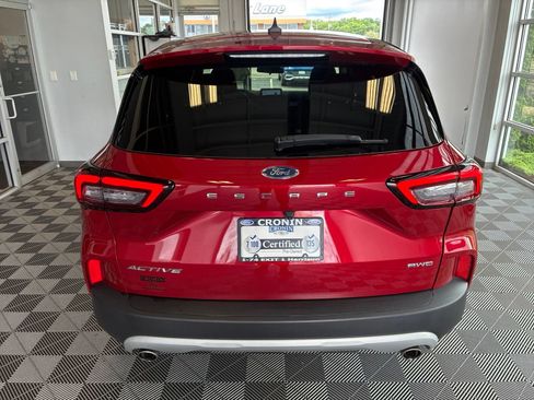 Used 2023 Ford Escape Active AWD/4WD image 5