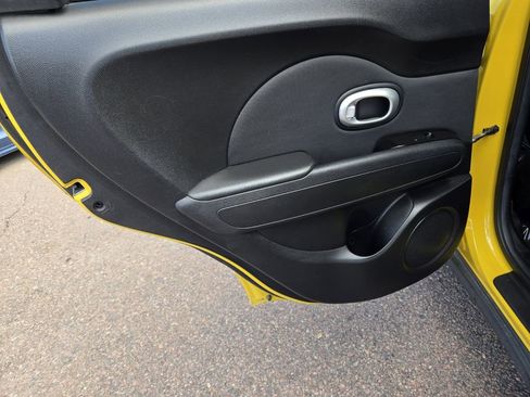 Used 2014 Kia Soul + image 18
