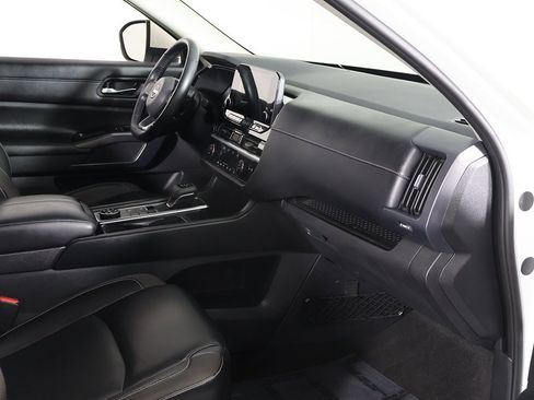 Used 2023 Nissan Pathfinder SL w/ Cargo Package image 25